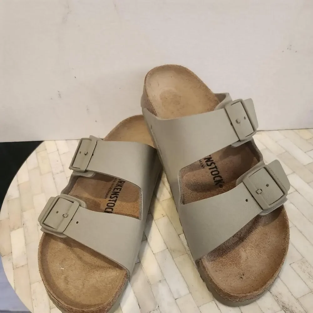 Birkenstock arizona sandals size 40 NEW